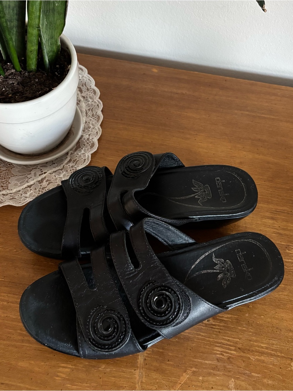 DANSKO Dixie Swirl Black Leather Sandals